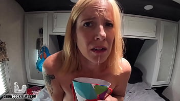 Stepmom's birthday gift: a wild sex session with a big cumshot